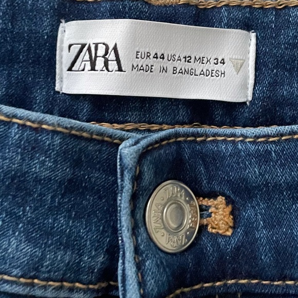 SOLD Zara High Waisted Medium Dark Wash Skinny Jeans - Picture 3 of 3